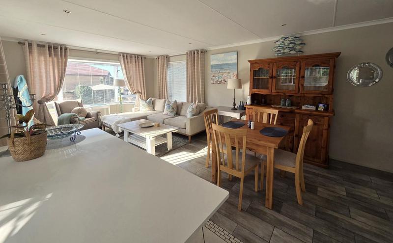 5 Bedroom Property for Sale in Outeniqua Strand Western Cape